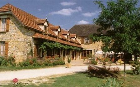Hotel Chastrusse Nadaillac-de-Rouge Bagian luar foto